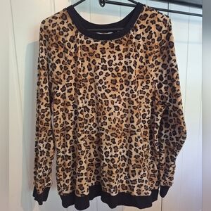 Secret Treasures Leopard Print Top with Black Trim Size L Very Good Condition